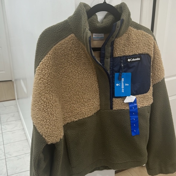 Brand new Columbia coat warm and cozy - Picture 5 of 6